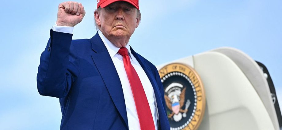 democracy-on-the-brink?-nearly-3-in-4-americans-say-yes
