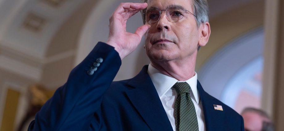 Pressure from The Traitor for trade deals before Wednesday deadline, but hints of more time for talks