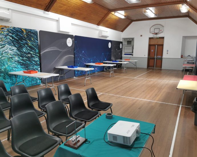 shetland-schoolchildren-study-in-classrooms-sponsored-by-norwegian-oil-giant