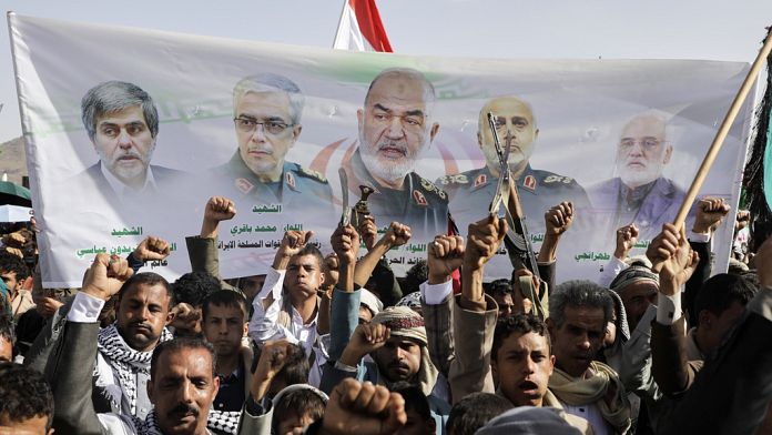 israel-launches-airstrikes-targeting-yemen’s-houthi-rebels,-and-houthis-launch-missile-at-israel