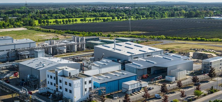 basf-starts-up-black-mass-plant-for-battery-recycling-in-germany