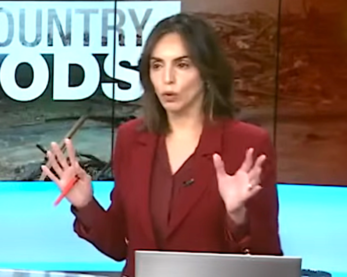 texas-news-anchor-rips-kristi-noem-and-greg-abbott-over-flood-press-conference