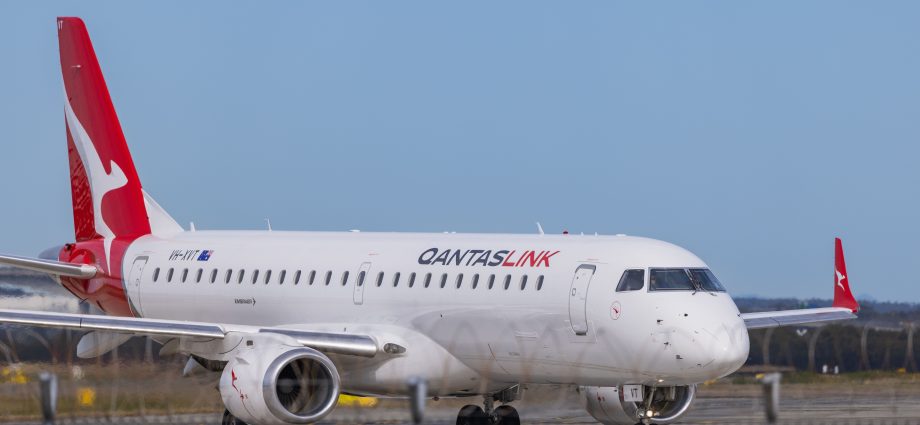 from-fokker-to-embraer:-a-major-fleet-upgrade-is-in-store-for-qantaslink