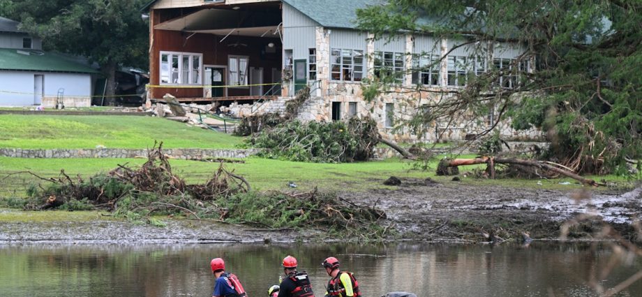 mexico-sends-help-as-texas-tragedy-grows-after-deadly-floods