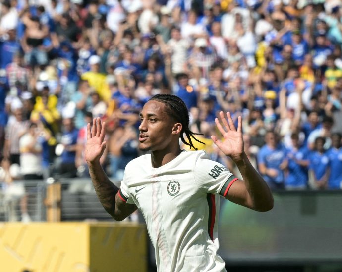 chelsea’s-pedro-hits-debut-double-in-club-world-cup-semi-to-down-fluminense