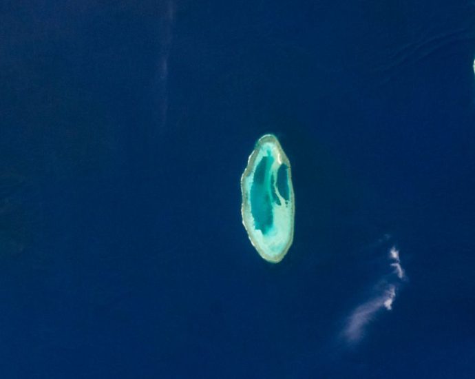 Perfect trio of prehistoric atolls shine like tropical gems off Australian coast  — Earth from space