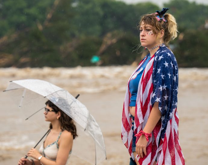 conspiracy-theories-about-the-texas-floods-lead-to-death-threats