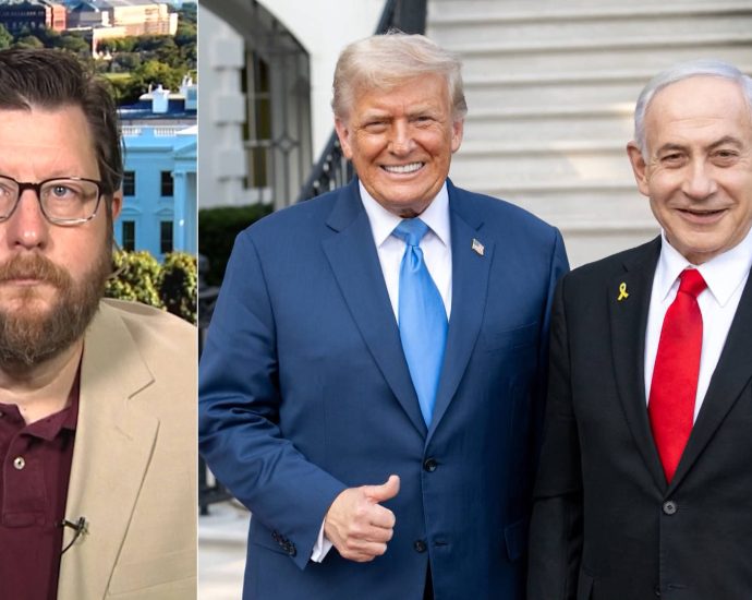 “netanyahu-is-the-problem”:-sanders’s-former-adviser-matt-duss-on-why-gaza-ceasefire-remains-elusive