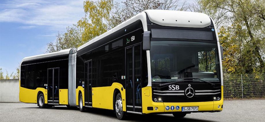 over-2,500-mercedes-benz-ecitaro-buses-are-in-use-by-european-transport-companies