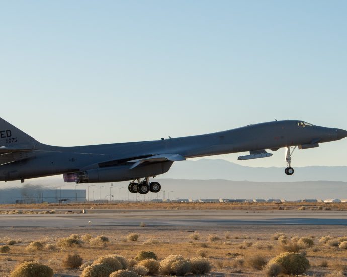 new-pylons-will-drastically-increase-capabilities-for-us-air-force-b-1b-bombers