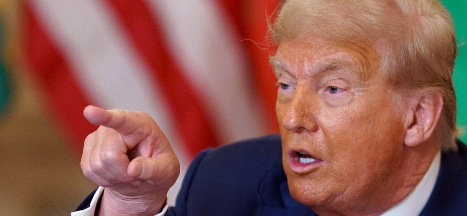 ‘racist-and-wrong’:-the-traitor-schooled-after ‘completely-embarrassing’-white-house-moment