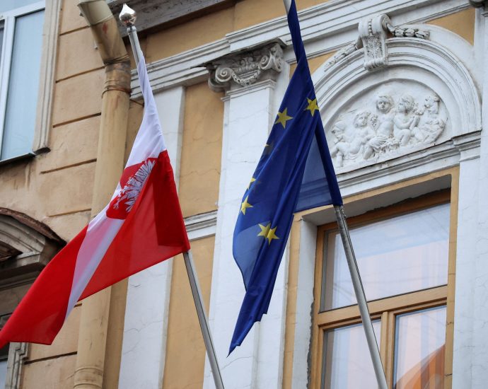 russia-closing-polish-consulate-in-kaliningrad-in-tit-for-tat-move