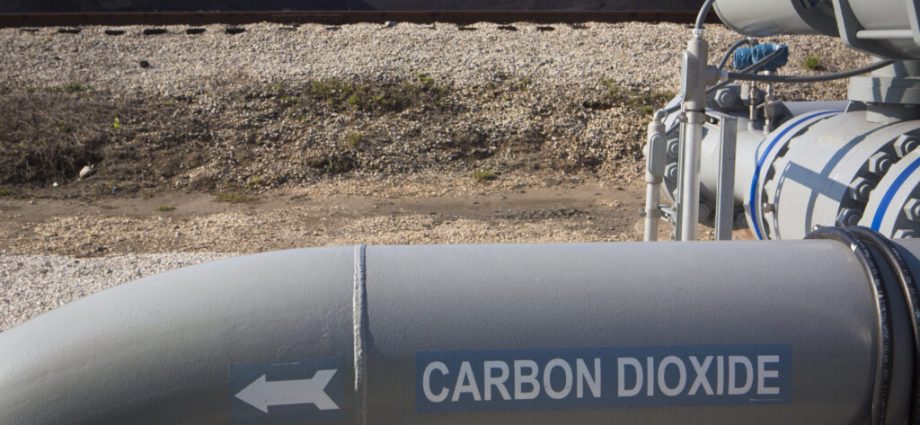 illinois-lawmakers-vote-to-limit-carbon-sequestration-near-a-major-aquifer