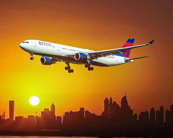why-did-delta-air-lines-pull-out-of-the-middle-east’s-largest-airport?