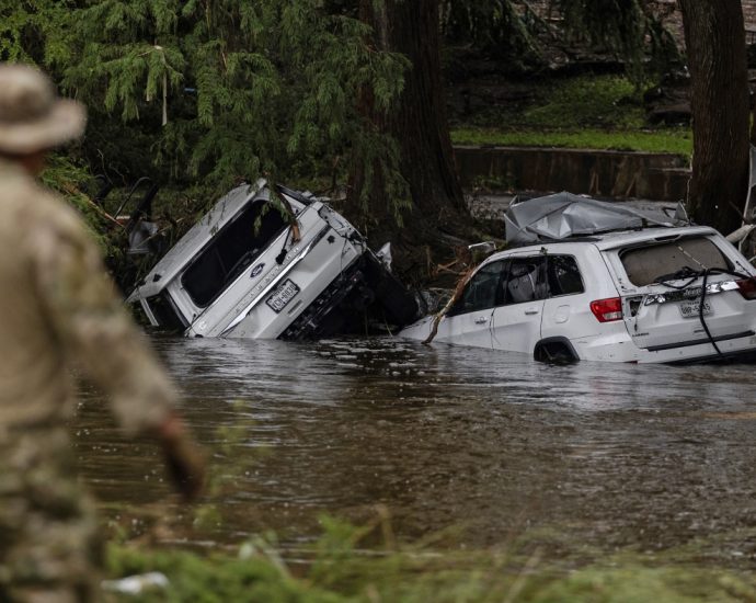 what-should-you-do-in-a-flash-flood?-expert-safety-tips-for-before,-during-and-after