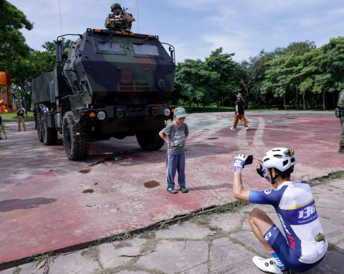 taiwan-deploys-advanced-us-rockets-in-closely-watched-part-of-annual-drills