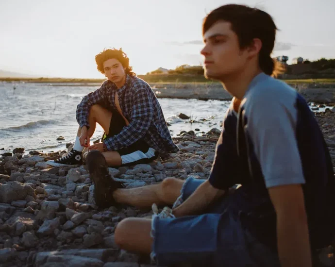 conan-gray’s-‘vodka-cranberry’-is-a-queer-heartbreak-anthem-wrapped-in-cinematic-romance