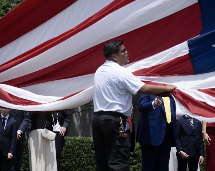 barabak:-congratulations,-america,-you’re-249-years-old!-but-this-last-one-has-been-rough