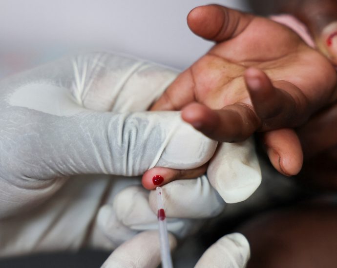 how-can-countries-save-the-lives-of-people-living-with-hiv?