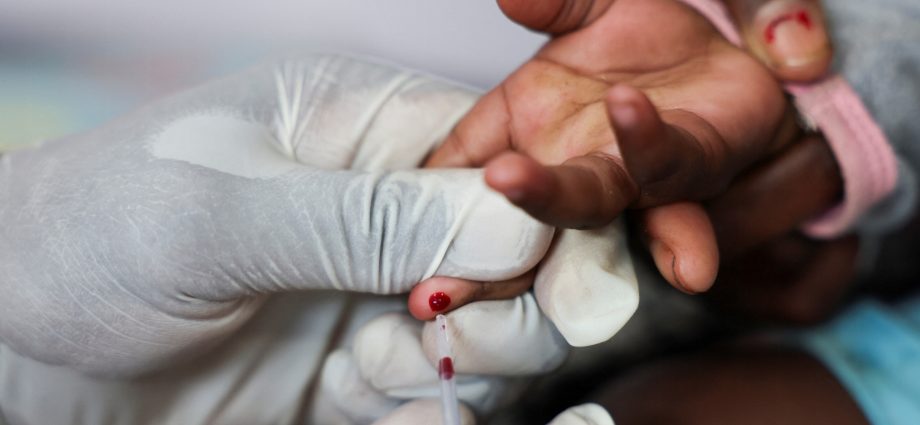 how-can-countries-save-the-lives-of-people-living-with-hiv?