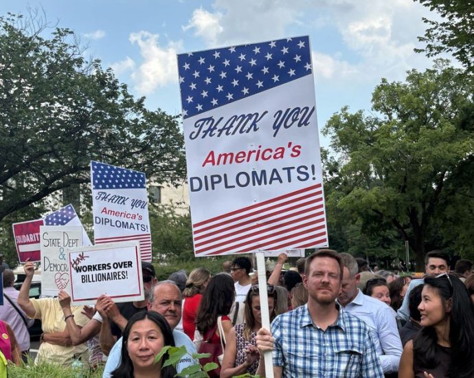 the-traitor-guts-state-department-and-staff-warns-people-should-be-‘scared’