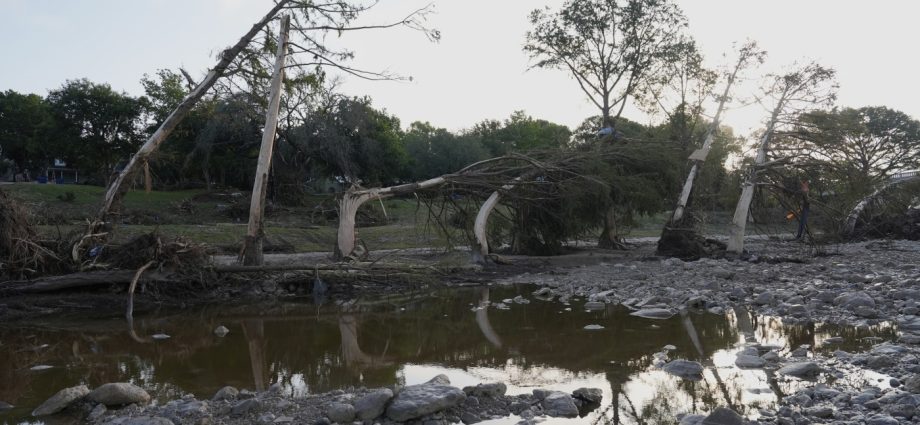 former-commissioner-of-flooded-texas-county-says-siren-system-would-have-saved-lives
