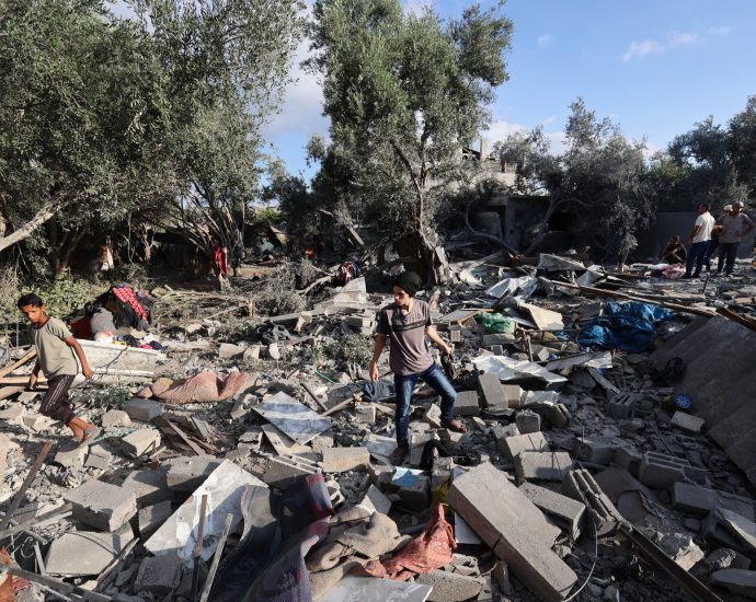children-collecting-water-among-59-palestinians-killed-by-israel-in-gaza