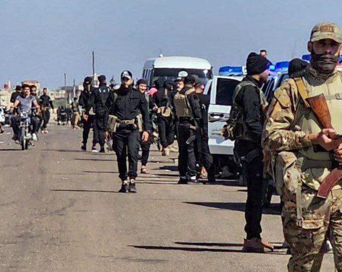 deadly-gun-battles-erupt-in-mainly-druze-city-in-syria