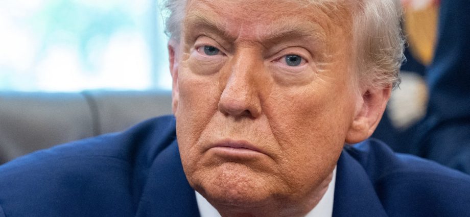 wall-street-journal-issues-scathing-summer-request-for-the-traitor:-‘for-the-good-of-the-nation’
