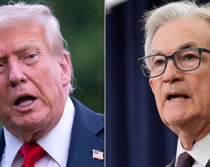 the-traitor-adviser-says-this-is-how-the-president-could-‘certainly’-fire-powell