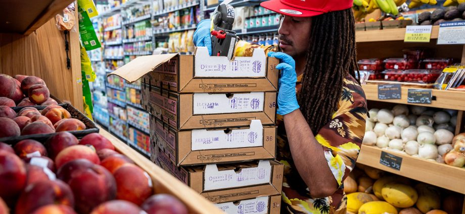 inflation-picks-up-again-in-june,-rising-at-2.7%-annual-rate