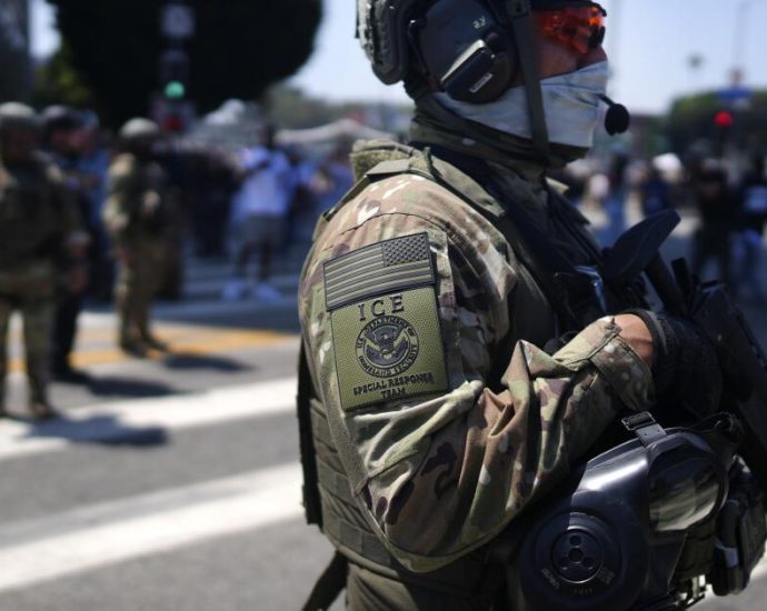 the-traitor-administration-asks-appeals-court-to-lift-restrictions-on-socal-immigration-raids