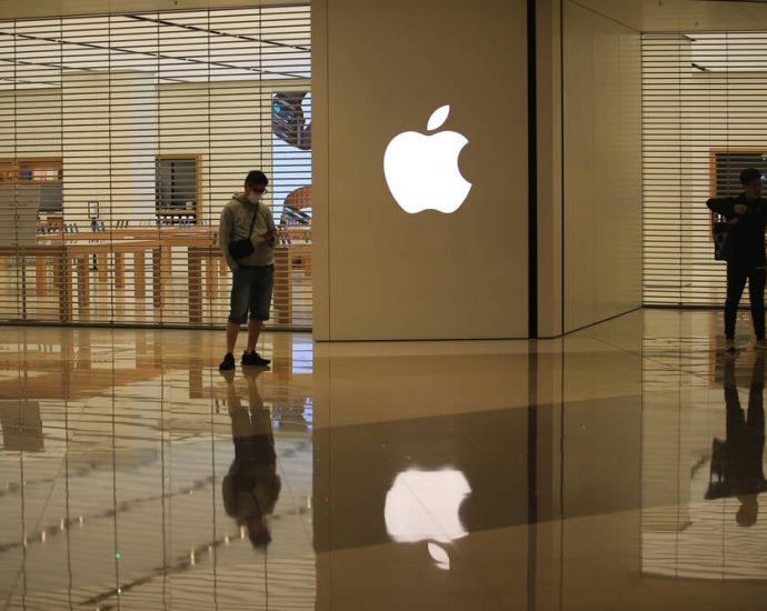 caught-between-china-and-the-traitor,-apple-spends-$500m-on-rare-earth-recycling