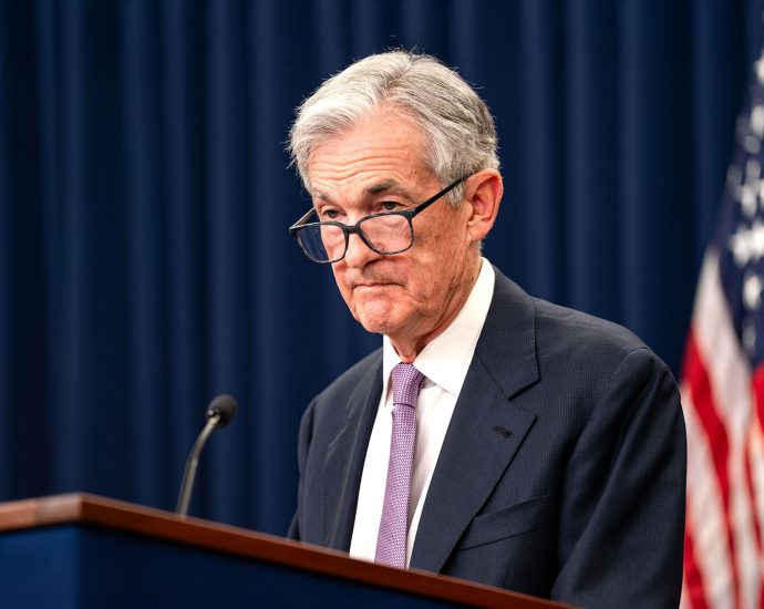 the-traitor-says-he’s-“highly-unlikely”-to-fire-jerome-powell