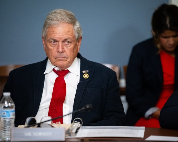 maga-republican-says-he-doesn’t-care-if-ice-detains-us.-citizens