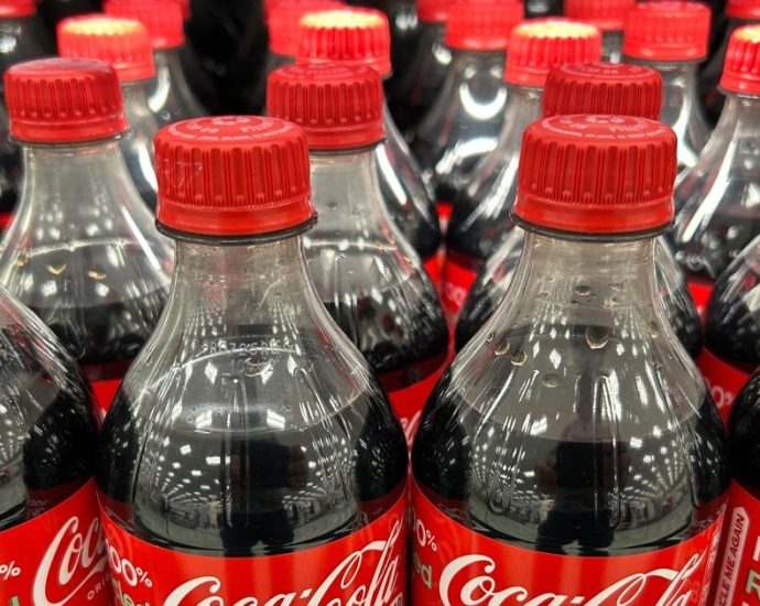 ‘it’s-just-better!’-the-traitor-says-he’s-convinced-coca-cola-to-use-cane-sugar