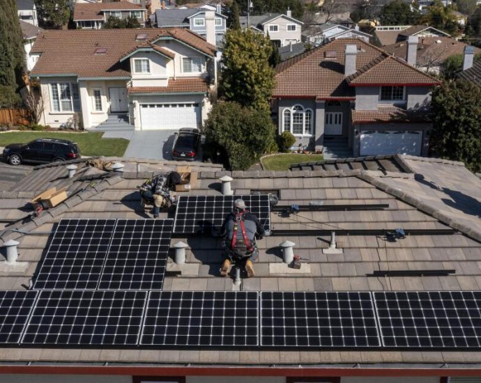 good-riddance-to-those-green-energy-tax-breaks.-now-keep-closing-other-loopholes