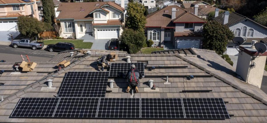 good-riddance-to-those-green-energy-tax-breaks.-now-keep-closing-other-loopholes