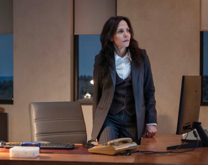 mary-louise-parker-breaks-down-her-most-twisted-role-yet-in-‘the-institute’