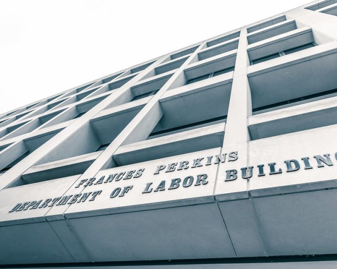 labor-change-will-hurt-workers,-spare-violators
