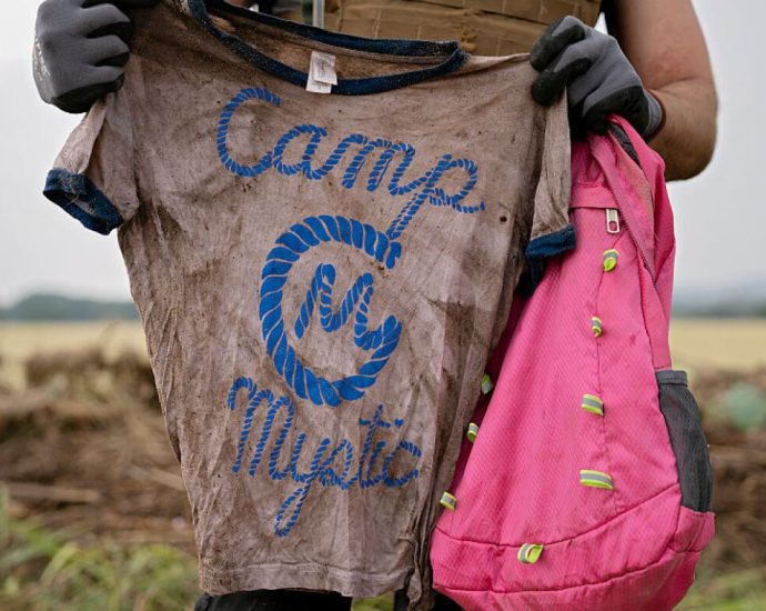 ask-your-kids’-camps-these-key-questions-about-heat-and-flood-safety,-experts-say