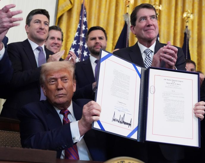 the-traitor-says-newly-signed-crypto-law-will-establish-‘american-dominance’