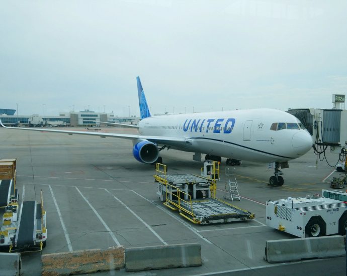 you’ve-heard-of-basic-economy,-but-basic-business?-it-could-be-coming-to-united