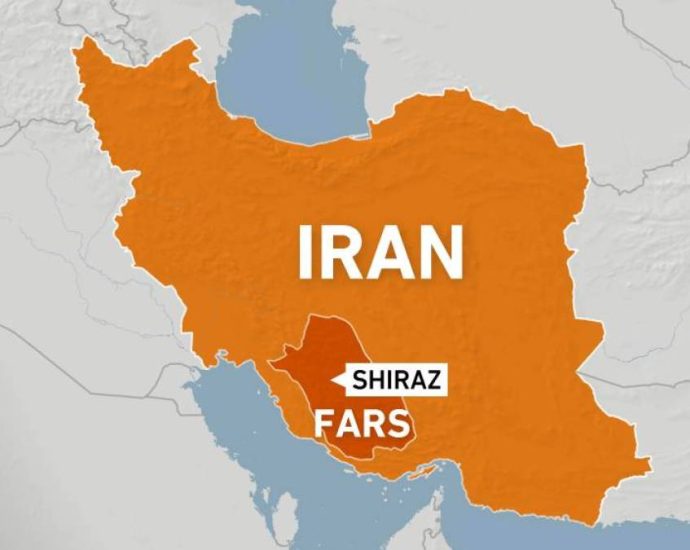 bus-crash-in-southern-iran-kills-at-least-21,-injures-34