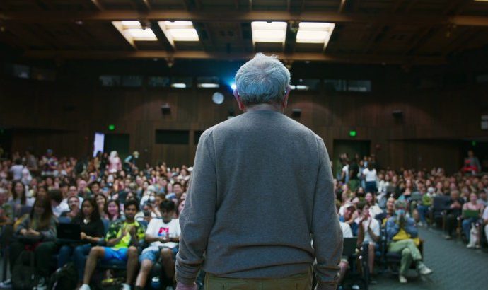 ‘the-last-class’-is-a-glowing-but-incomplete-portrait-of-robert-reich