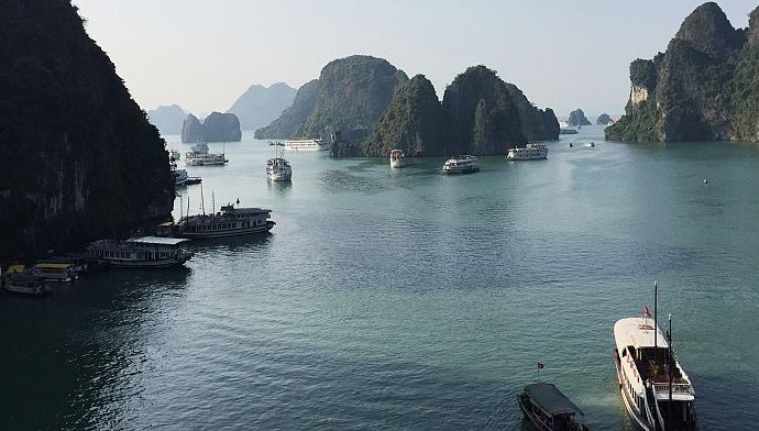 34-dead-and-several-missing-after-tourist-boat-capsizes-in-storm-in-vietnam’s-ha-long-bay