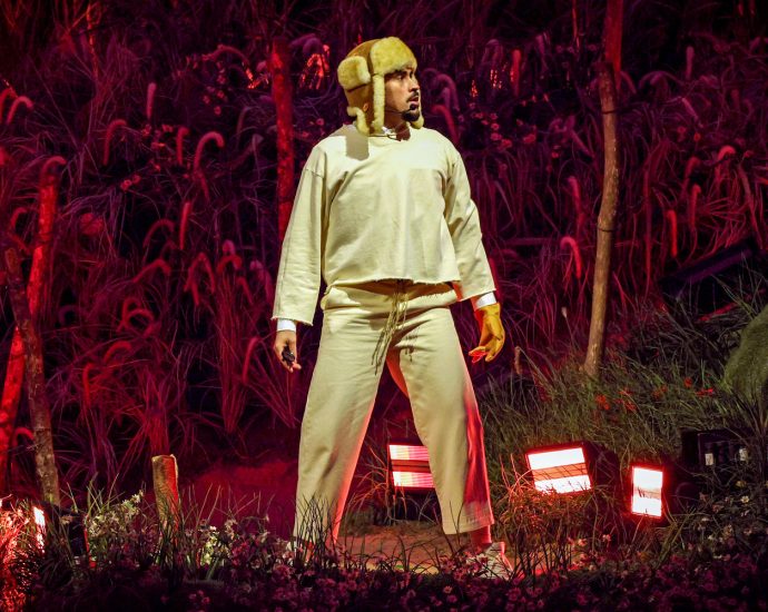 bad-bunny-has-given-puerto-rico-a-‘new-influence’-on-the-world-stage,-proud-fans-say