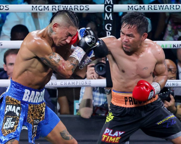 manny-pacquiao,-mario-barrios-fight-to-majority-draw