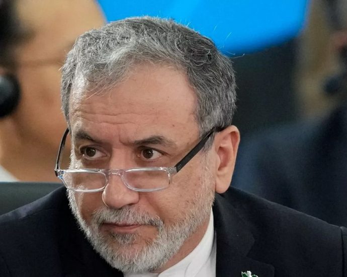 iran-and-three-european-powers-set-to-resume-nuclear-talks,-says-foreign-minister