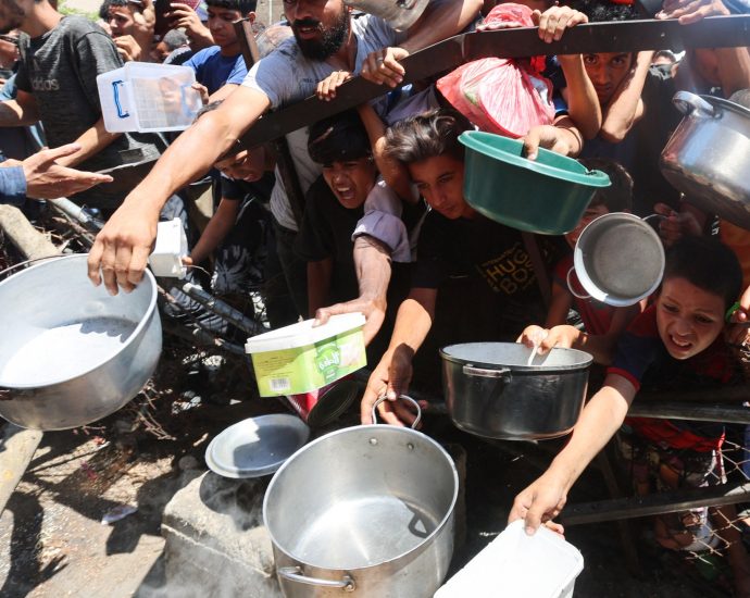 israeli-forces-kill-92-aid-seekers-in-gaza-as-19-people-starve-to-death